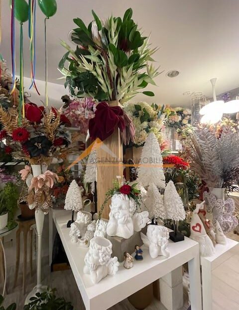 Foto - Negozio di fiori in locazione